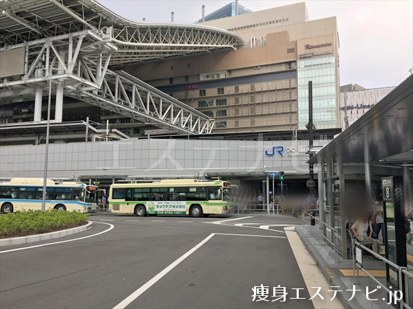 大阪駅、梅田駅直結！