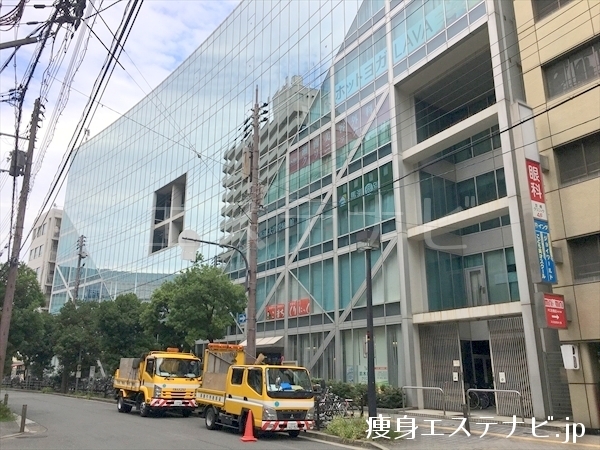 K2ビルの７階にライザップ(RIZAP) 京橋店があります。